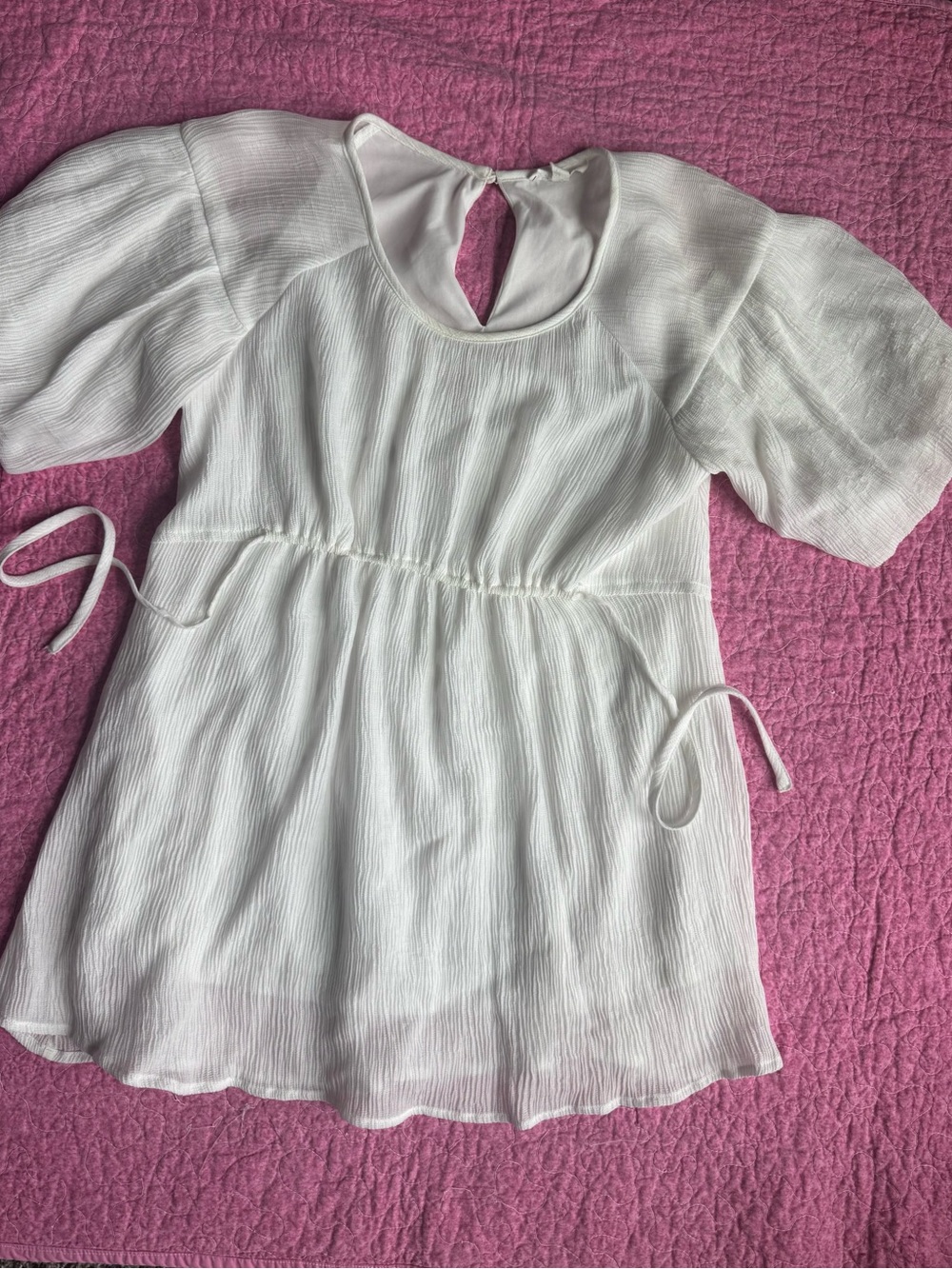 White Women’s Short Sleeve Textured Peplum Top blu pepper